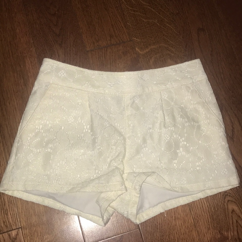 Very cute Girls dress shorts with Lace